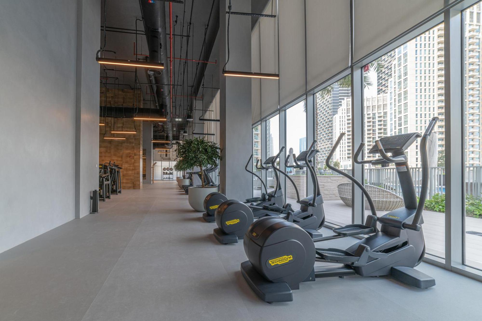 First Class 2br With Full Boulevard View Апартаменти
